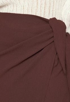 Curvy Textured Sarong Midi Skirt - Jupe Portefeuille - Brown -Anna Field Magasin 4caf1dfae87d40bf9082299a25a91686