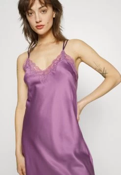 Anna Field Chemise De Nuit / Nuisette - Pink 12 Anna Field Chemise De Nuit / Nuisette - Pink -Anna Field Magasin aca2fd6bdc2944f8b8180f1cb25b16ea