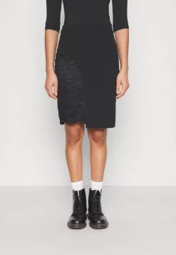 Panel Asymmetric Skirt - Minijupe - Black